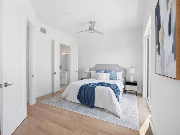 4517  Munger Avenue  105, Dallas Texas 75204