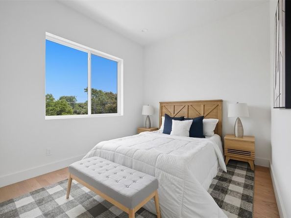 4517  Munger Avenue  105, Dallas Texas 75204