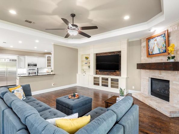 2901  Lakeview Drive , Prosper Texas 75078