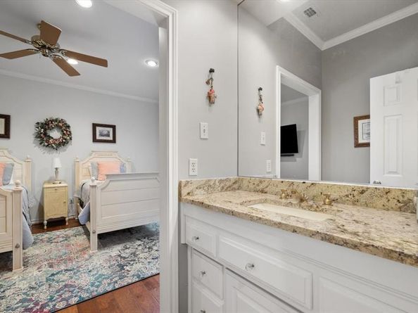 6100  Plum Valley Place , Fort Worth Texas 76116
