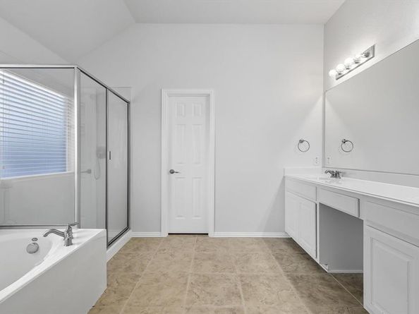 1209  Beau Jake Court , Fort Worth Texas 76052
