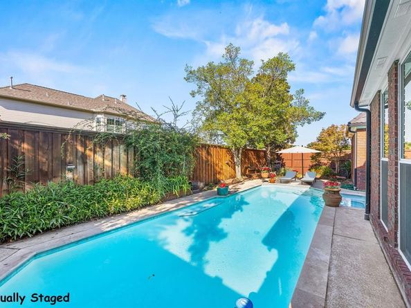 801  Spring Canyon Drive , Irving Texas 75063