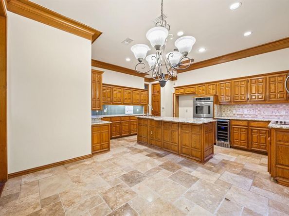 801  Spring Canyon Drive , Irving Texas 75063