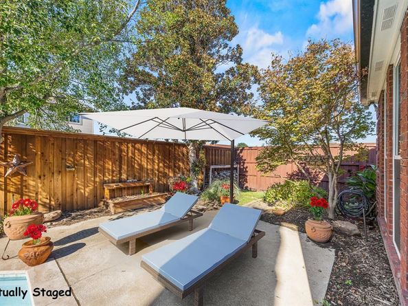 801  Spring Canyon Drive , Irving Texas 75063