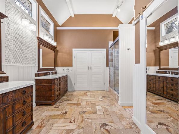 801  Spring Canyon Drive , Irving Texas 75063