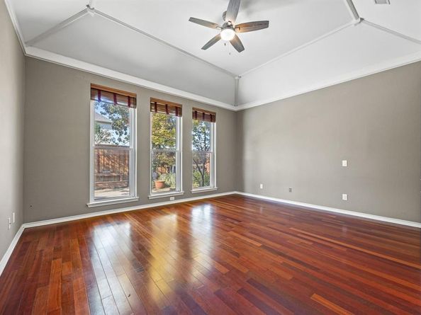 801  Spring Canyon Drive , Irving Texas 75063