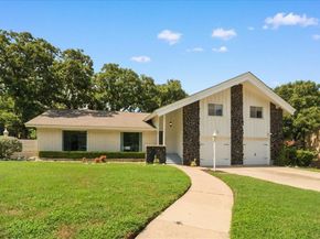 2803  Oak Cliff Lane , Arlington Texas 76012