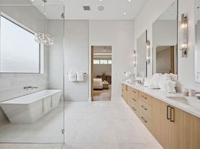 424  Regal Lane , Irving Texas 75039