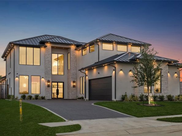 424  Regal Lane , Irving Texas 75039