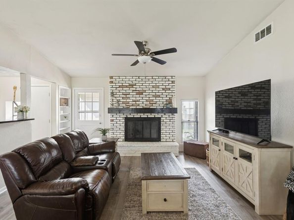1133  Pacific Drive , Richardson Texas 75081
