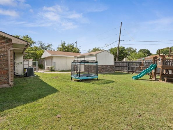 1133  Pacific Drive , Richardson Texas 75081