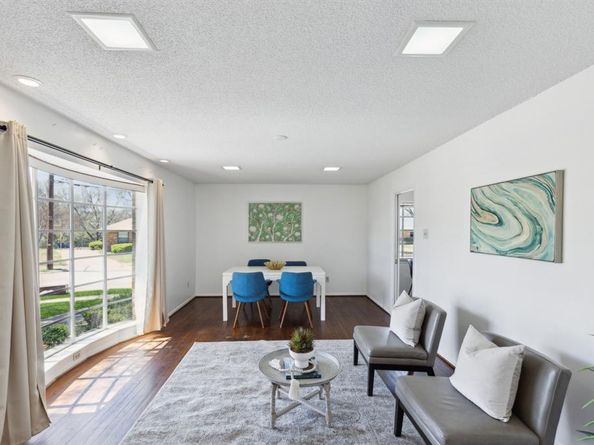 1716  Greendale Drive , Dallas Texas 75217