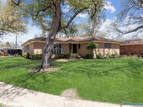 1716  Greendale Drive , Dallas Texas 75217
