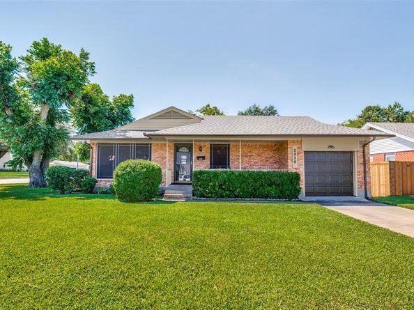 2826  Marbella Lane , Dallas Texas 75228