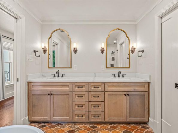2228  Wilshire Boulevard , Fort Worth Texas 76110