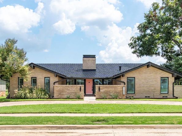 11426  Drummond Drive , Dallas Texas 75228