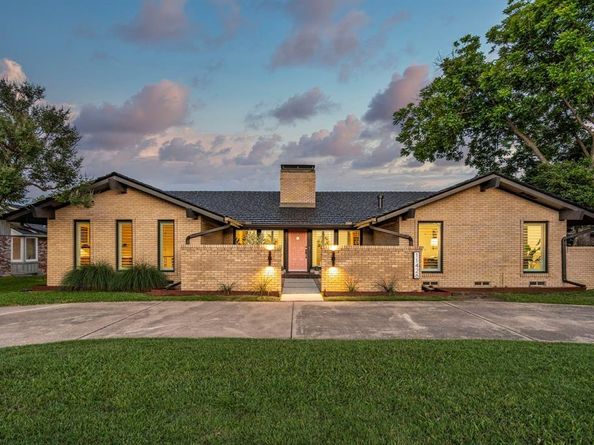 11426  Drummond Drive , Dallas Texas 75228