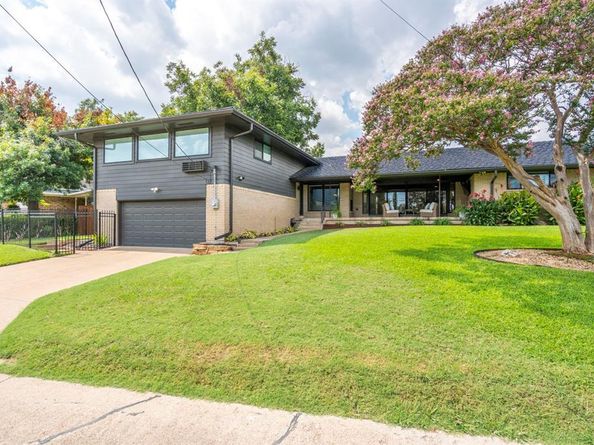 11426  Drummond Drive , Dallas Texas 75228