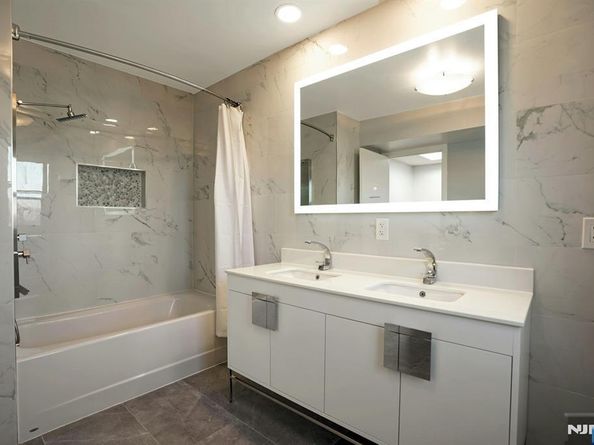 1 Columbus Place, Cliffside Park NJ 07010