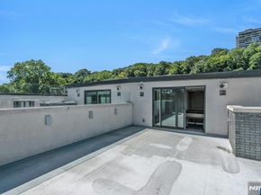 1238 River Road, Edgewater NJ 07020