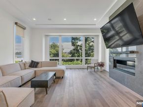 1238 River Road, Edgewater NJ 07020