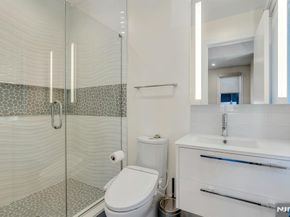 1238 River Road, Edgewater NJ 07020