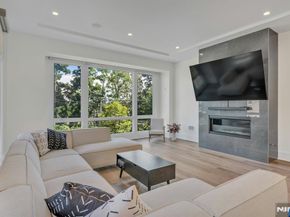 1238 River Road, Edgewater NJ 07020
