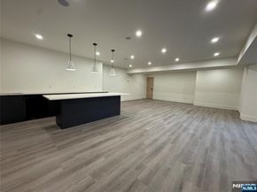 2 Maple Street, Englewood Cliffs NJ 07632