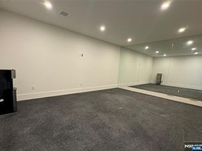 2 Maple Street, Englewood Cliffs NJ 07632