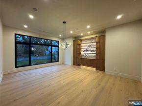 2 Maple Street, Englewood Cliffs NJ 07632
