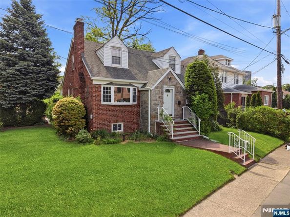 1028 Harvard Place, Fort Lee NJ 07024