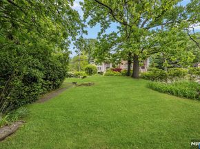 1028 Harvard Place, Fort Lee NJ 07024