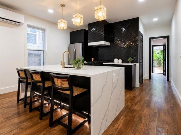 22 Union Street, Jersey City NJ 07304