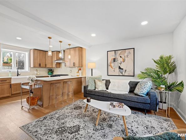 419 2nd Street, Jersey City NJ 07302