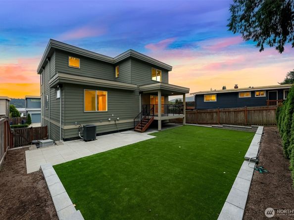 4888 194th Avenue SE, Issaquah WA 98027