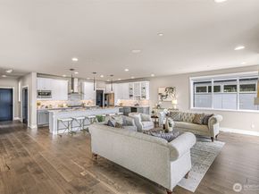 4888 194th Avenue SE, Issaquah WA 98027