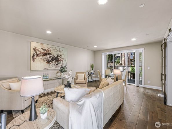 4888 194th Avenue SE, Issaquah WA 98027