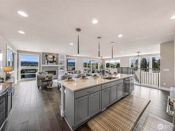 4888 194th Avenue SE, Issaquah WA 98027