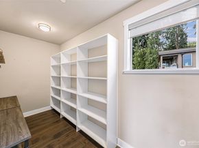 4888 194th Avenue SE, Issaquah WA 98027