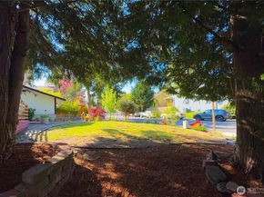 27526 26th Avenue S, Federal Way WA 98003