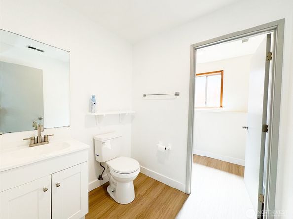 27526 26th Avenue S, Federal Way WA 98003