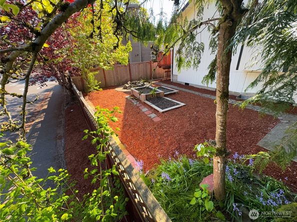 27526 26th Avenue S, Federal Way WA 98003