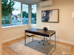 6905 42nd Avenue S C, Seattle WA 98118