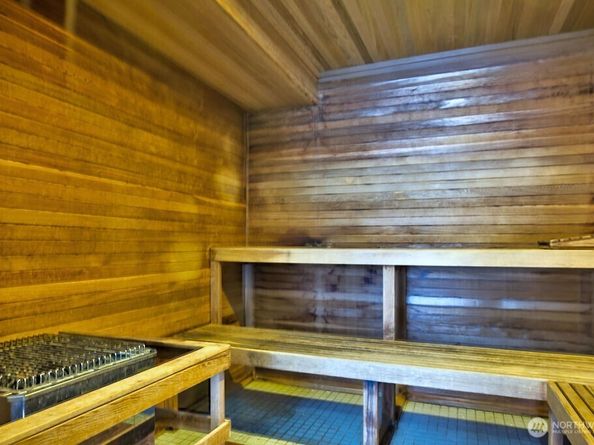 2033 2nd Avenue 2010, Seattle WA 98121