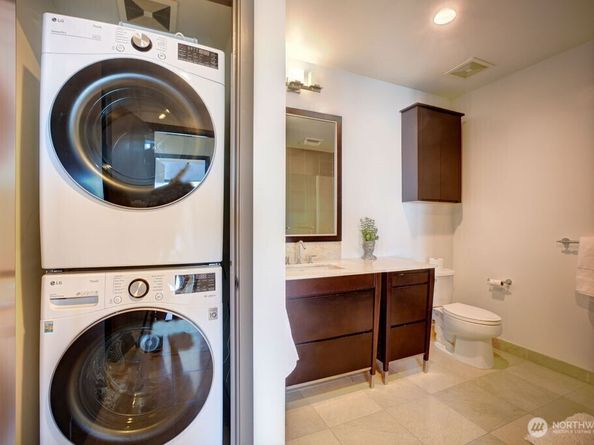 2033 2nd Avenue 2010, Seattle WA 98121