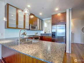 2033 2nd Avenue 2010, Seattle WA 98121