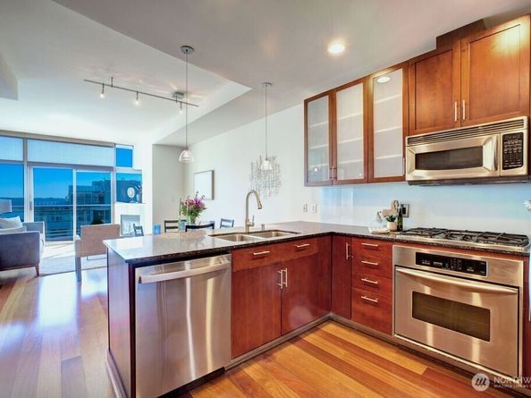 2033 2nd Avenue 2010, Seattle WA 98121