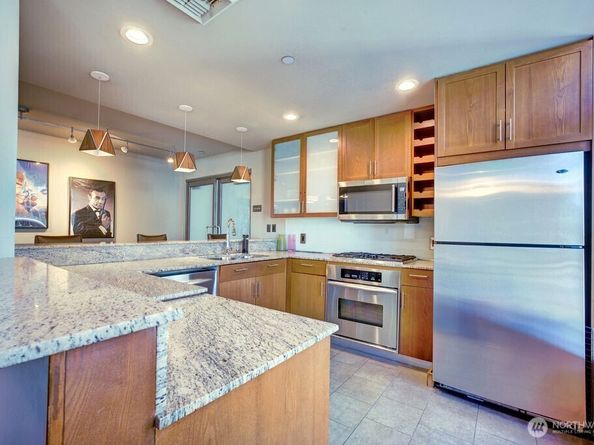 2033 2nd Avenue 2010, Seattle WA 98121
