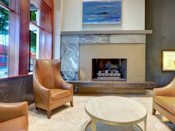 2033 2nd Avenue 2010, Seattle WA 98121