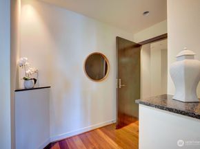 2033 2nd Avenue 2010, Seattle WA 98121